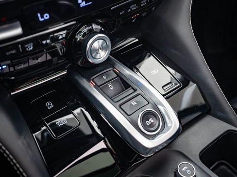 Used 2023 Acura MDX SH-AWD w/ Advance Package image 23