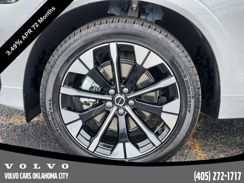 Used 2026 Volvo XC60 B5 Plus w/ Protection Package Premier image 12