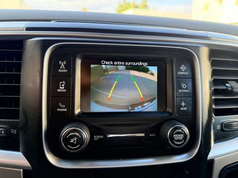 Used 2018 RAM 1500 Classic SLT image 20