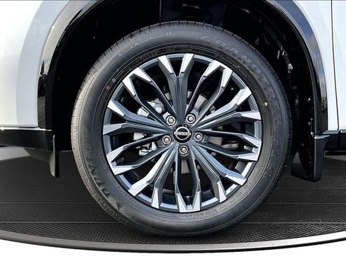 New 2026 Nissan Rogue Platinum image 12
