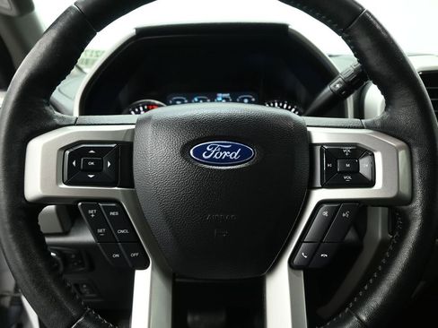 Used 2020 Ford F150 Lariat image 12