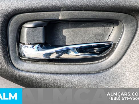 Used 2023 Nissan Murano SV image 45