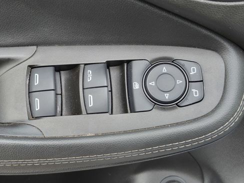 Used 2021 Buick Encore GX Essence w/ Advanced Technology Package image 18