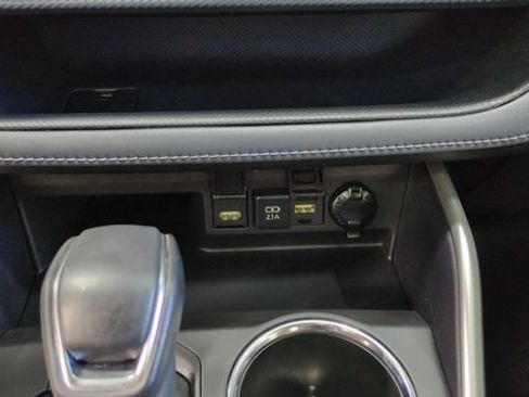 Used 2021 Toyota Highlander XSE AWD/4WD image 31