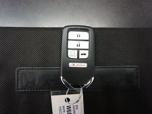 Used 2016 Honda Accord EX image 18