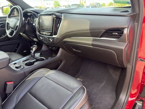 Used 2022 Chevrolet Traverse Premier w/ Redline Edition AWD/4WD image 51