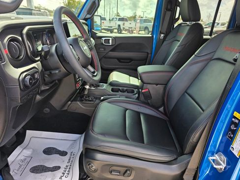 Used 2024 Jeep Wrangler Unlimited Rubicon image 22