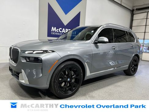 Used 2024 BMW X7 xDrive40i AWD/4WD image 9