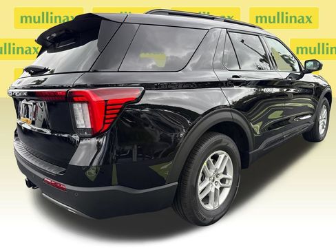 New 2026 Ford Explorer Active w/ Active Comfort Package RWD image 15