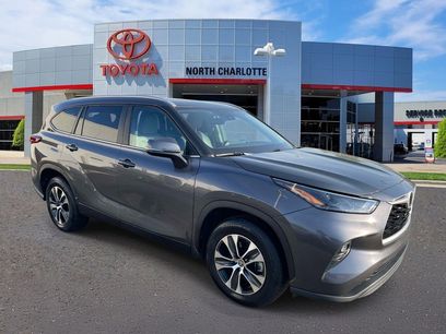 Used 2023 Toyota Highlander XLE