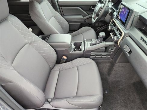 Used 2025 Toyota Tacoma SR image 10