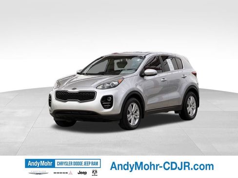 Used 2017 Kia Sportage LX AWD/4WD image 3