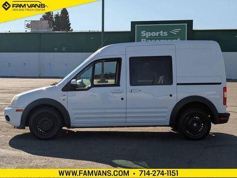 Used 2013 Ford Transit Connect XLT image 4