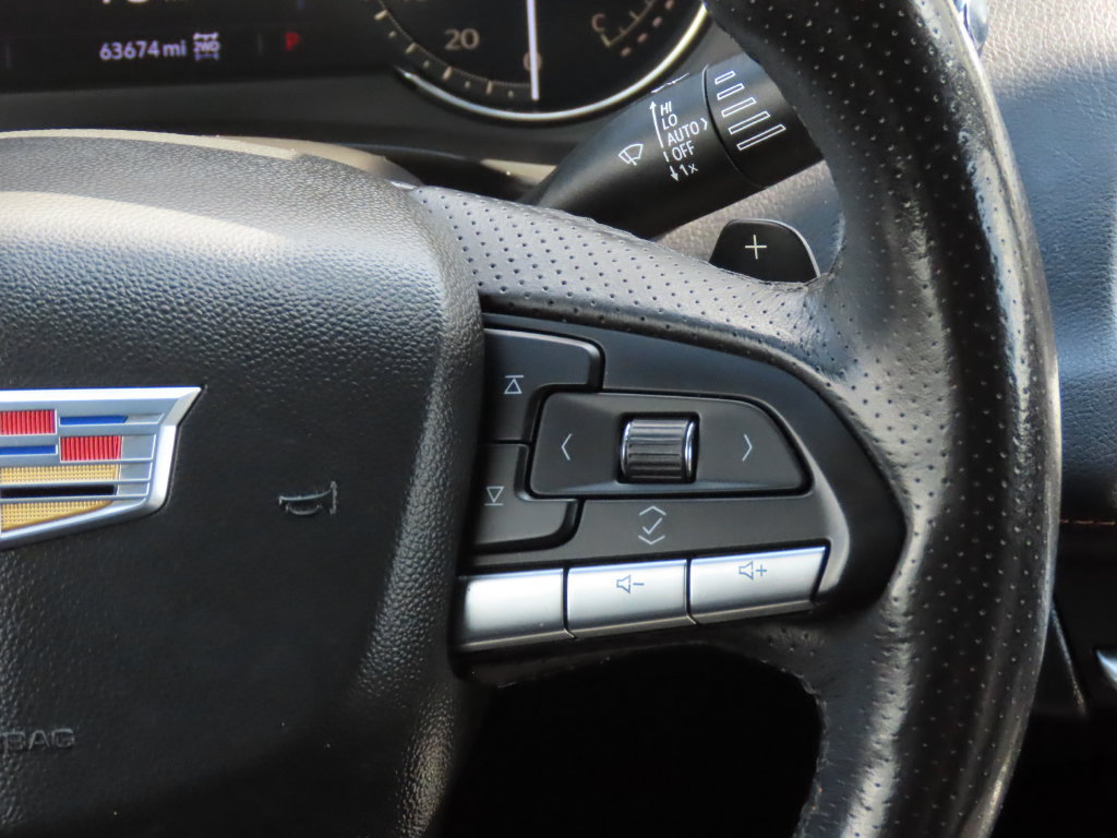 Used 2021 Cadillac XT4 Sport AWD/4WD image 38