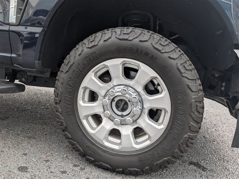 Used 2024 Ford F250 XLT AWD/4WD image 11