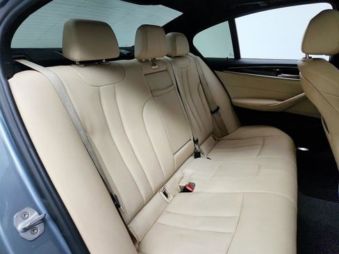 Used 2019 BMW 530i w/ Convenience Package image 29