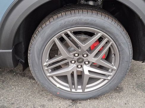 New 2026 Ford Explorer ST-Line w/ ST-Line Street Pack image 5