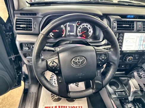 Used 2024 Toyota 4Runner TRD Off-Road Premium w/ Moonroof Package AWD/4WD image 17