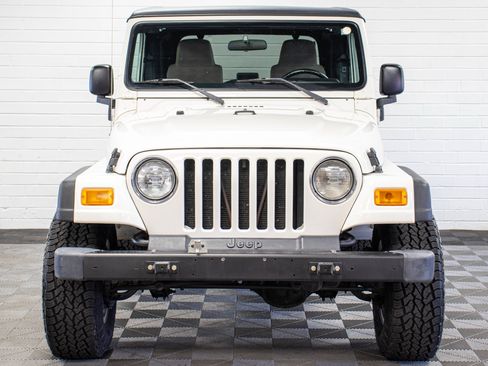 Used 2004 Jeep Wrangler X w/ Convenience Group AWD/4WD image 8