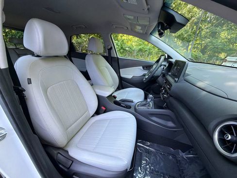 Certified 2023 Hyundai Kona SEL w/ Cargo Package AWD/4WD image 9