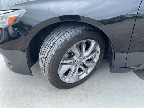 Used 2018 Honda Accord LX image 14