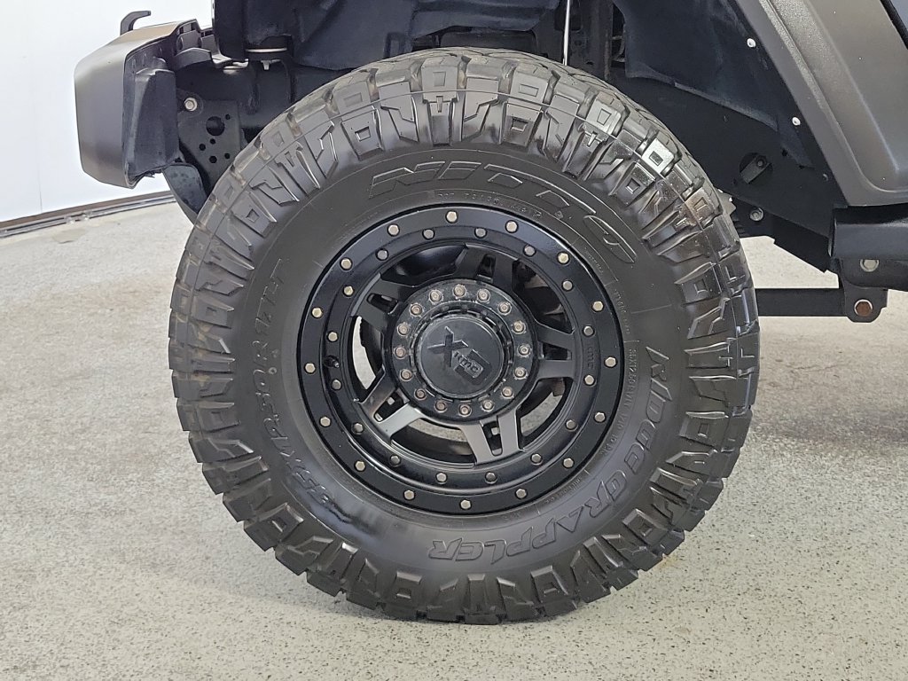 Used 2022 Jeep Wrangler Unlimited Sport AWD/4WD image 9