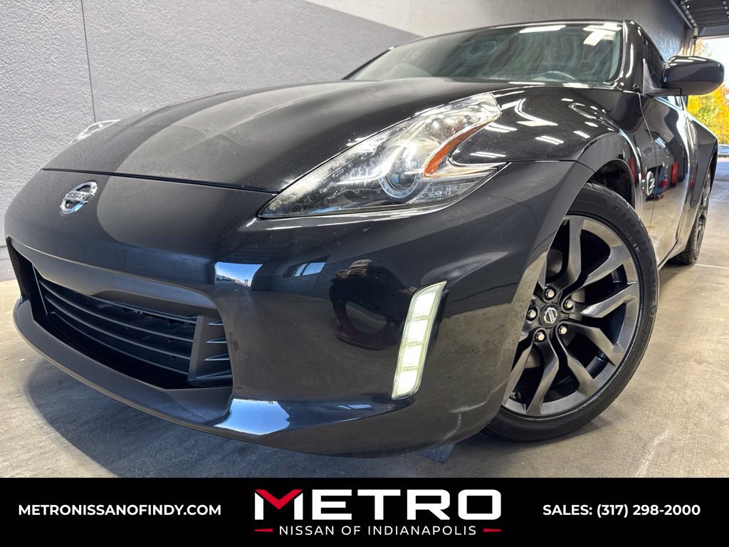 Used 2018 Nissan 370Z Coupe RWD image 1