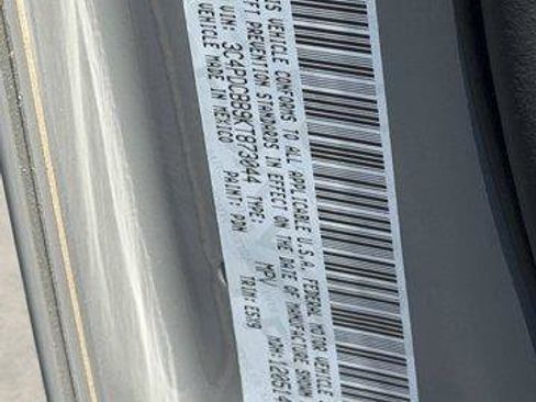 Used 2019 Dodge Journey SE FWD image 31
