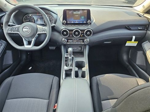 New 2025 Nissan Sentra SV w/ All-Weather Package image 9