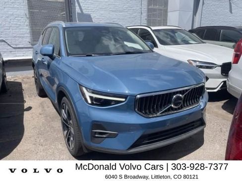 Used 2023 Volvo XC40 B5 Ultimate w/ Protection Package Premier AWD/4WD image 4