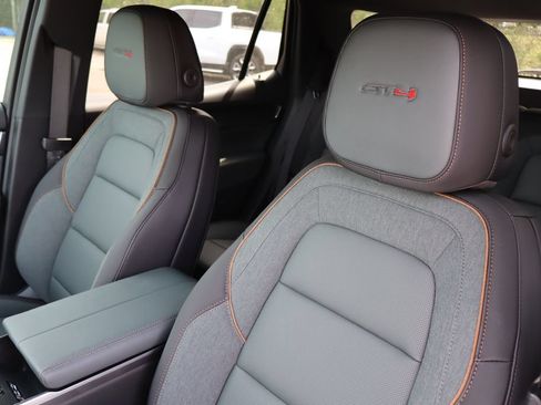 New 2026 GMC Terrain AT4 AWD/4WD image 12