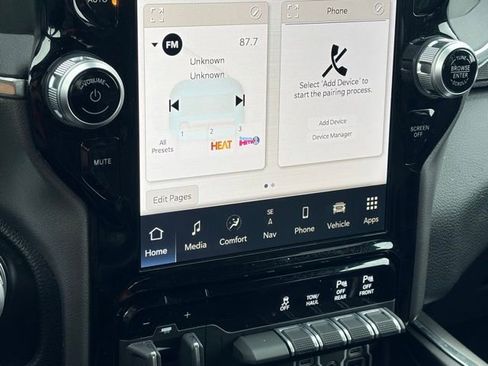 Used 2023 RAM 1500 Laramie image 9