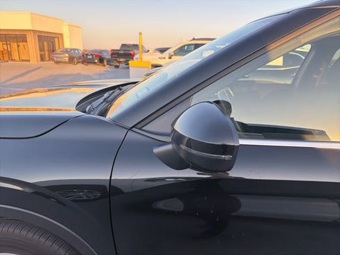 Used 2025 Mitsubishi Outlander ES image 21