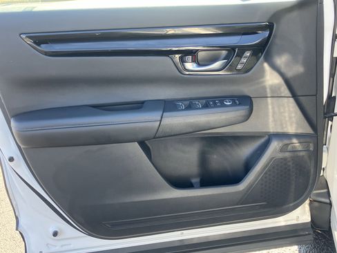 Used 2025 Honda CR-V EX-L image 14
