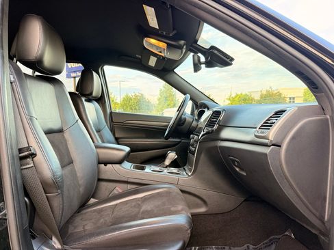 Used 2021 Jeep Grand Cherokee Laredo X AWD/4WD image 21