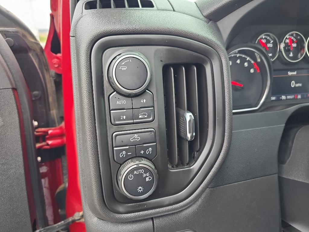 Used 2022 Chevrolet Silverado 1500 Custom w/ Safety Confidence Package AWD/4WD image 12