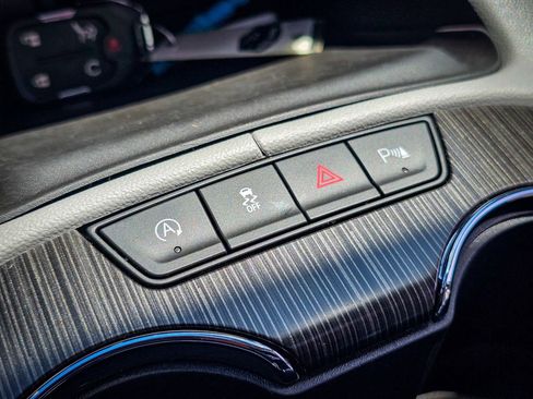 Used 2021 GMC Acadia SLT w/ Premium Package AWD/4WD image 30