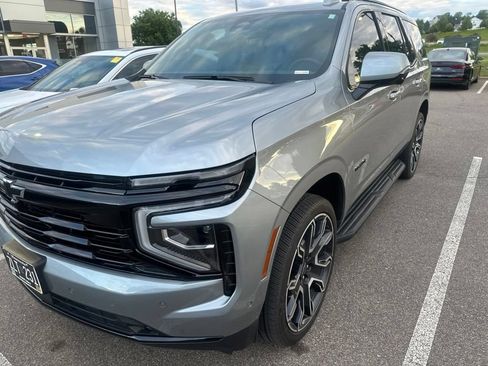Used 2025 Chevrolet Tahoe RST w/ RST Capability Package AWD/4WD image 2