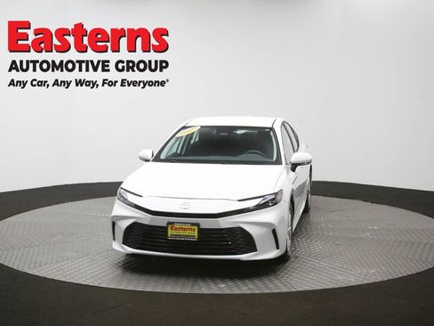 Used 2025 Toyota Camry LE FWD image 55
