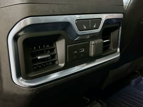 Used 2021 GMC Sierra 1500 SLT image 25