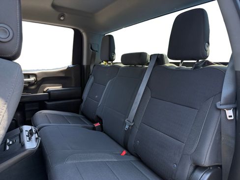 Used 2022 Chevrolet Silverado 1500 Custom image 13