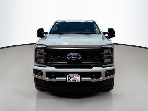 Used 2025 Ford F250 XL w/ STX Appearance Package AWD/4WD image 2