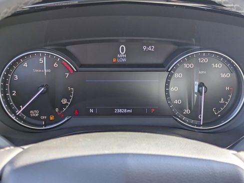 Used 2024 Cadillac XT6 Luxury FWD image 31