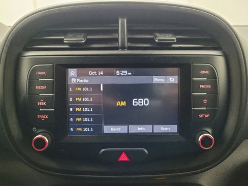 Used 2020 Kia Soul S FWD image 25