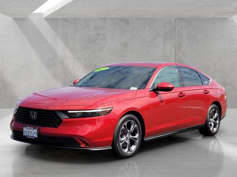 Used 2023 Honda Accord EX image 9