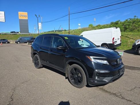 Used 2021 Honda Pilot Black Edition image 2
