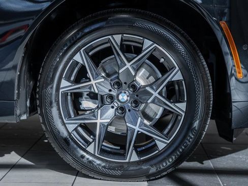 Used 2025 BMW X3 xDrive30i w/ M Sport Package image 16