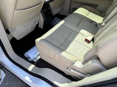 Used 2014 Lincoln MKT AWD w/ Equipment Group 201A image 9
