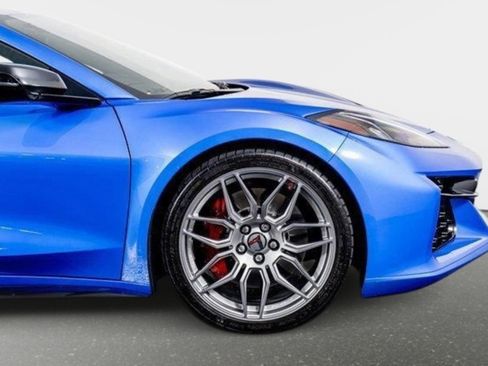 Used 2024 Chevrolet Corvette Z06 image 7