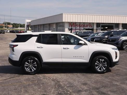 Used 2025 Chevrolet Equinox LT FWD image 5